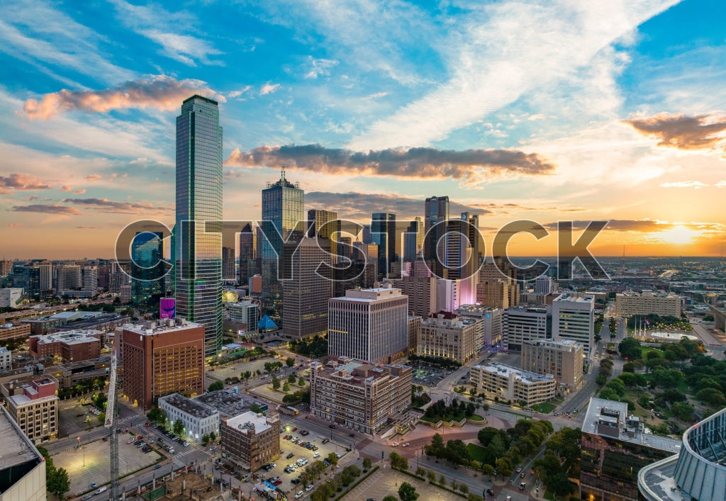 Dallas skyline at sunset, stunning colors and urban view