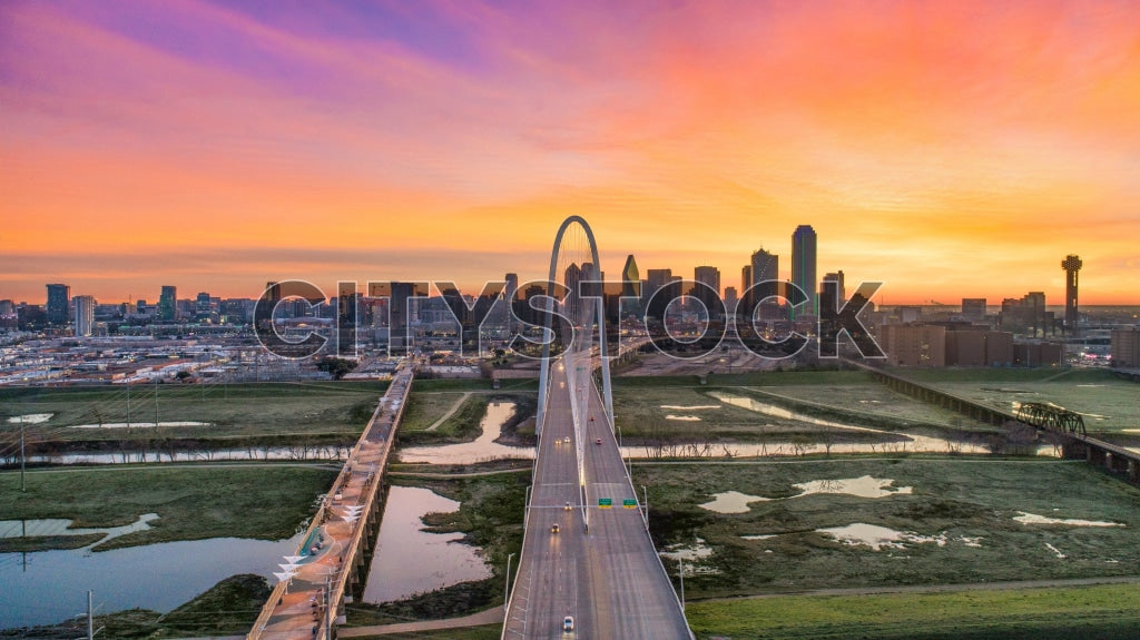 Sunrise view of Dallas skyline and Margaret Hunt Hill Bridge