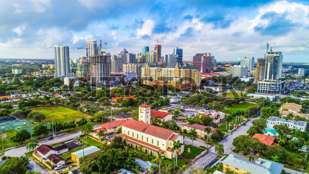 Aerial view of Fort Lauderdale with vibrant skyline and lush parks