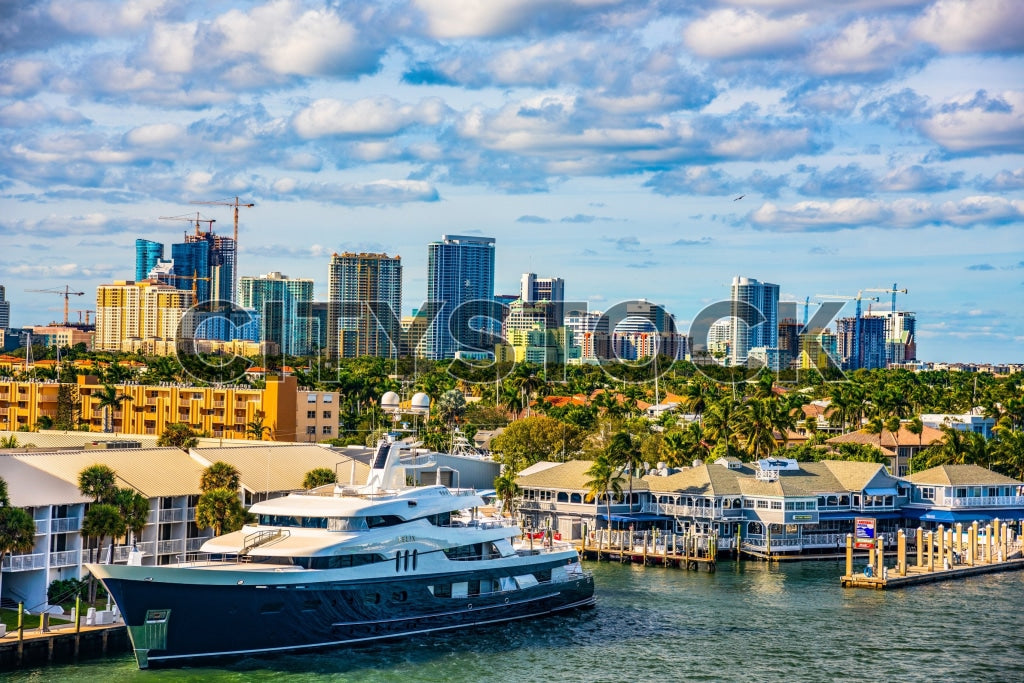 Aerial view of Fort Lauderdale skyline with luxury yachts, FL
